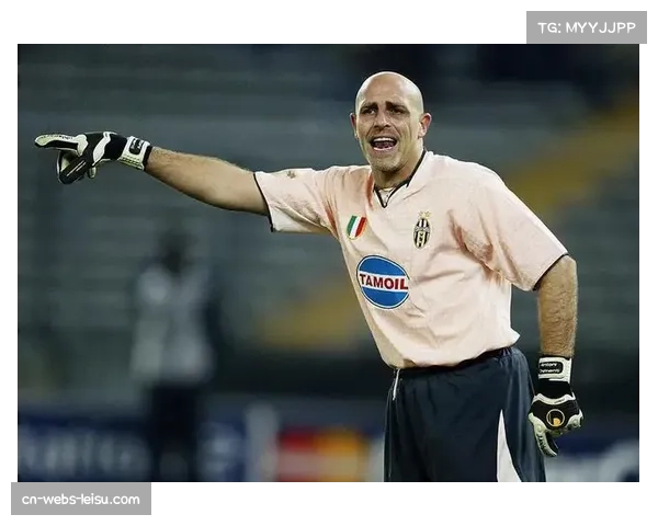 特写：替补登场的老将威尔逊完成职业生涯第200次达阵